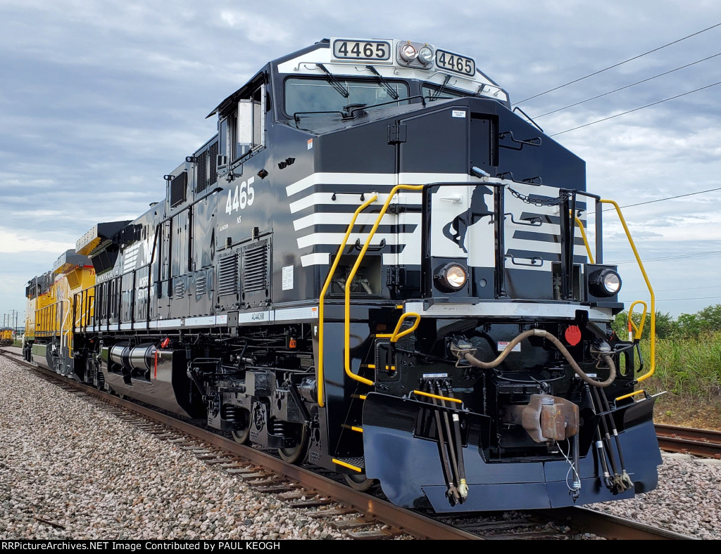 Up Close Shot of An Undelivered AC44C6M (NS 4465) on The Wabtec Test Track.
